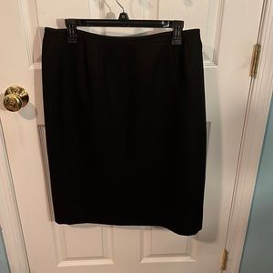 Le Suit Petite skirt